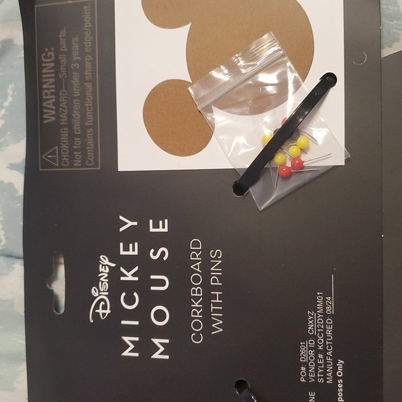 New Disney Mickey Mouse Cork Board With Pins - Picture 5 of 5